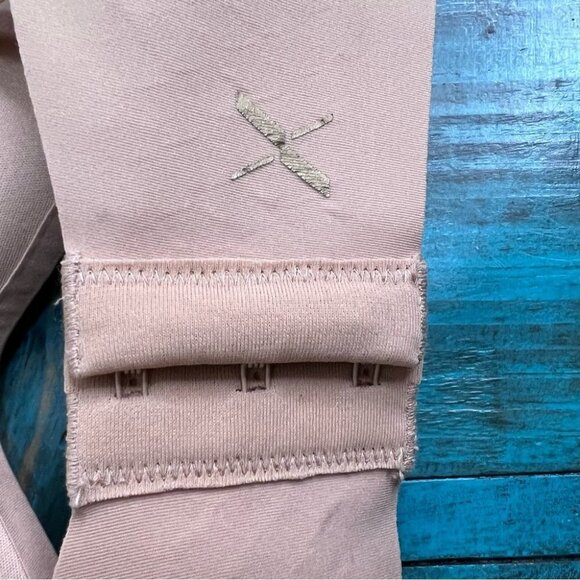 Knix 8 WingWoman Contour Bra Nude Size 8 Fits 40D, 42D, 40DD, 42DD, 40E - Picture 10 of 10